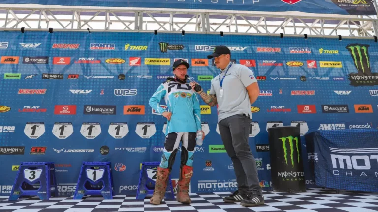 RACE WMX