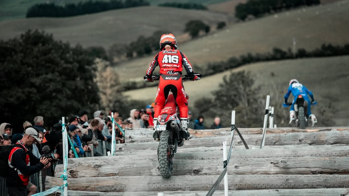 Rosie Rowett Enduro Women